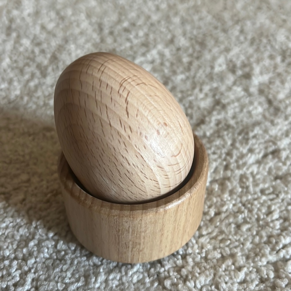 LovEvery Montessori egg cup